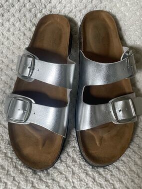 Universal Thread Silver Dual-Buckle Slide Sandals